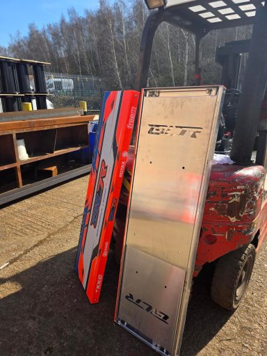 Go kart table flat packed